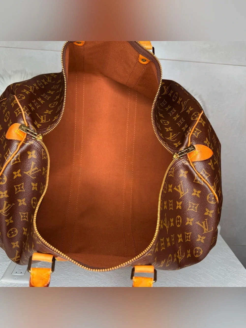 Authentic Louis Vuitton Vintage Monogram Keepall 55 Duffle Bag M41424|SN: MI874